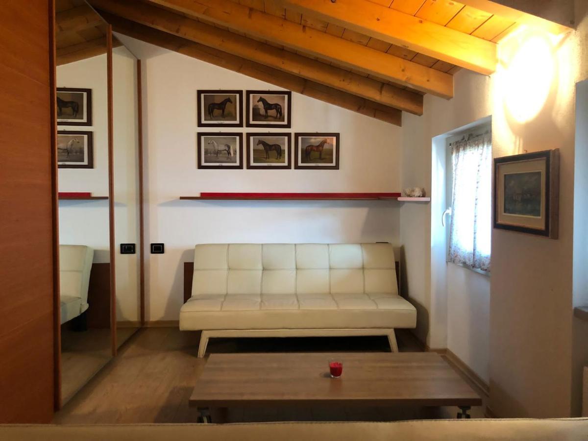 La Villetta In Residence Con Piscina E Vista Lago Parzanica Экстерьер фото